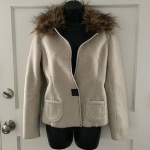 Sherpa jacket with fur collar